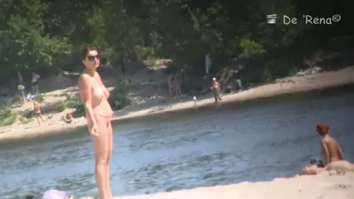 Amateur chicks give bodies to sun and to camera